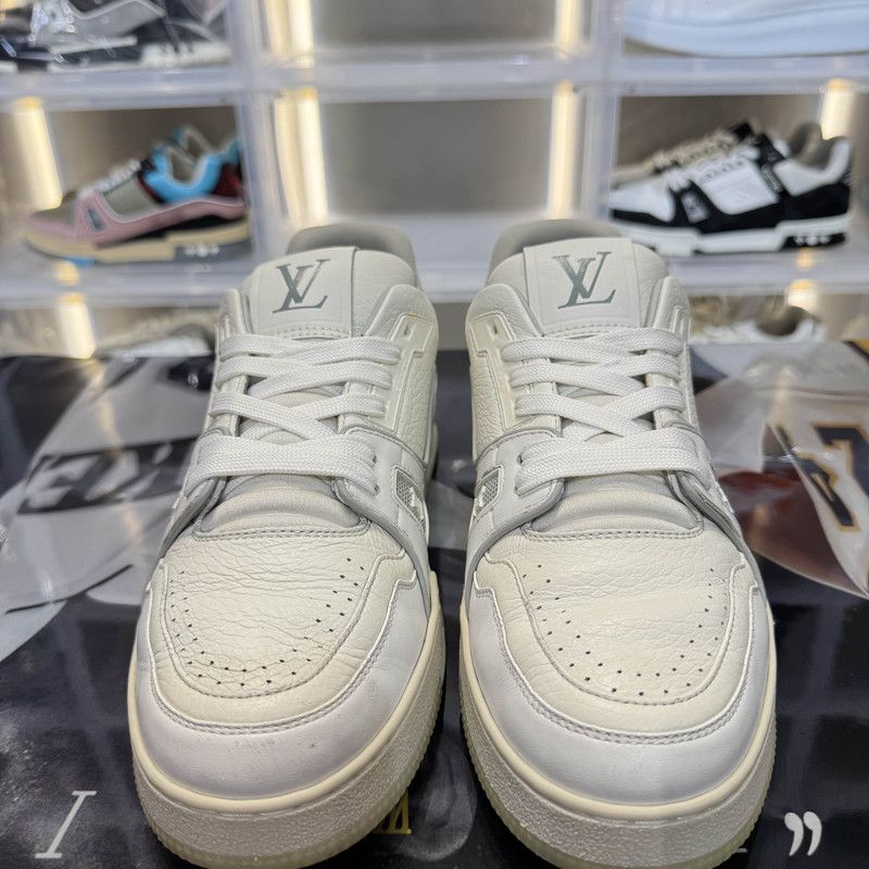 Louis Vuitton Louis Vuitton Trainer Low White Sneakers 0079 Size US 8 / EU 41 - 2 Thumbnail
