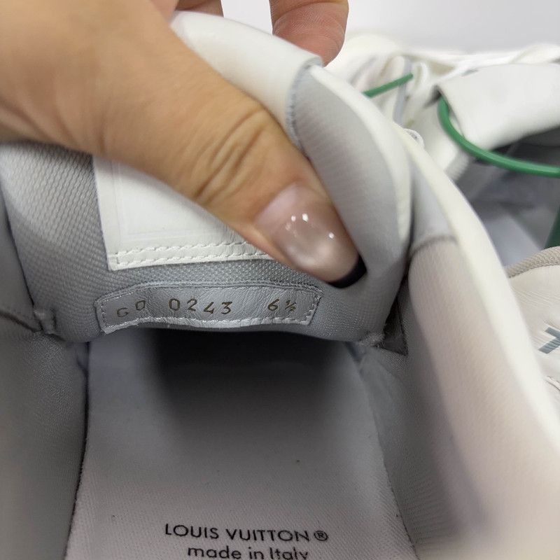 Louis Vuitton Louis Vuitton White Trainer Low-top Fashion Sneakers 0079 Size US 8.5 / EU 41-42 - 5 Thumbnail