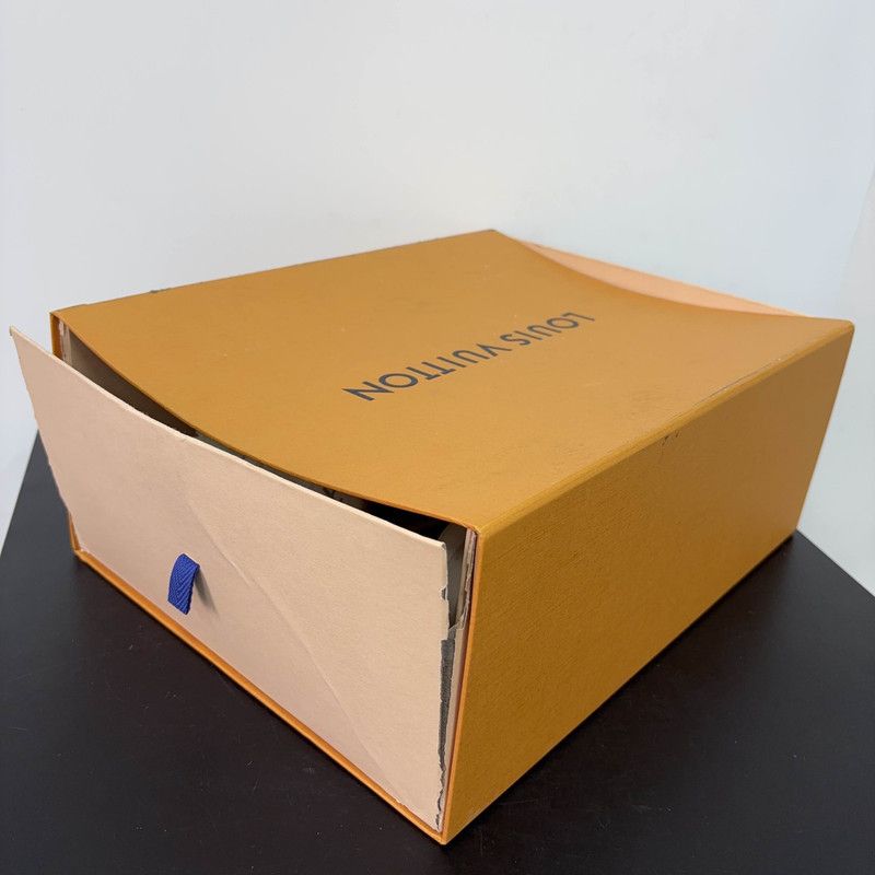 Louis Vuitton Louis Vuitton White Trainer Low-top Fashion Sneakers 0079 Size US 8.5 / EU 41-42 - 6 Thumbnail