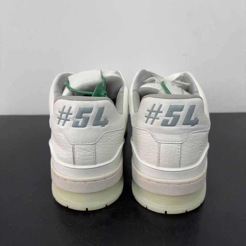 Louis Vuitton Louis Vuitton White Trainer Low-top Fashion Sneakers 0079 Size US 8.5 / EU 41-42 - 3 Thumbnail
