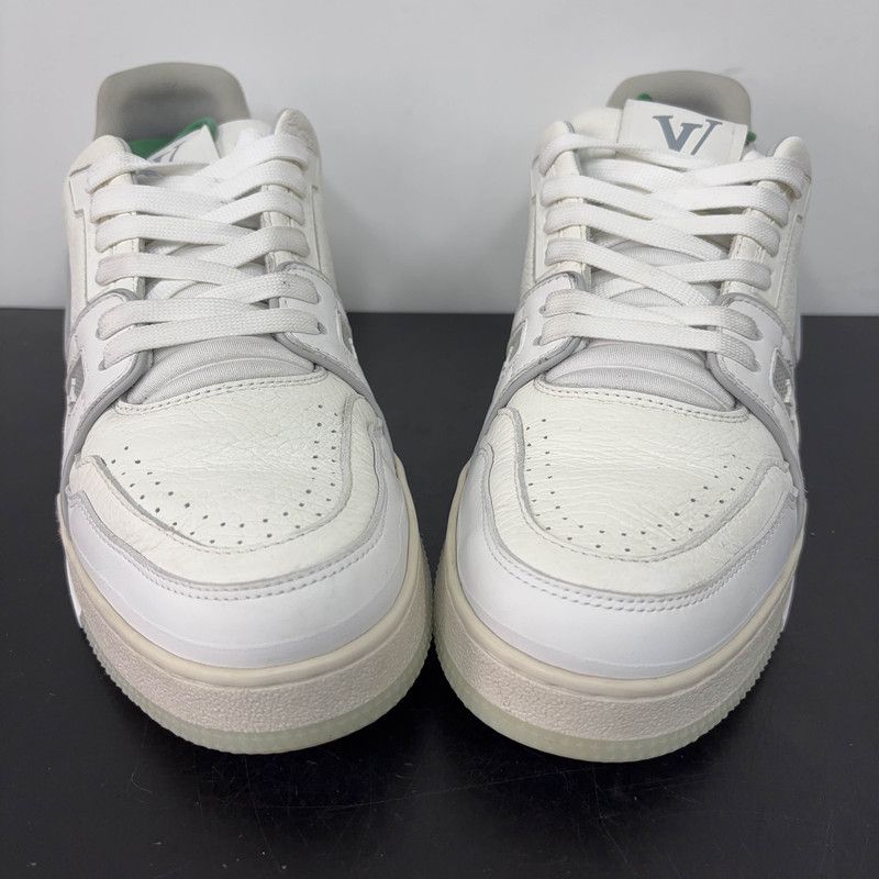 Louis Vuitton Louis Vuitton White Trainer Low-top Fashion Sneakers 0079 Size US 8.5 / EU 41-42 - 10 Thumbnail