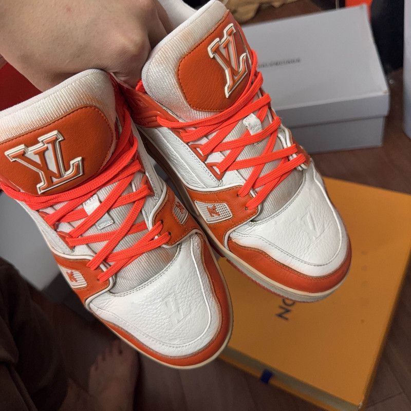 Louis Vuitton Louis Vuitton Trainer Fashion Sneakers in Orange 0079 Size US 9.5 / EU 42-43 - 7 Thumbnail