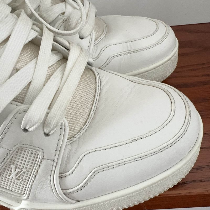 Louis Vuitton Louis Vuitton Trainer Sneaker in White 0079 Size US 9.5 / EU 42-43 - 16 Thumbnail