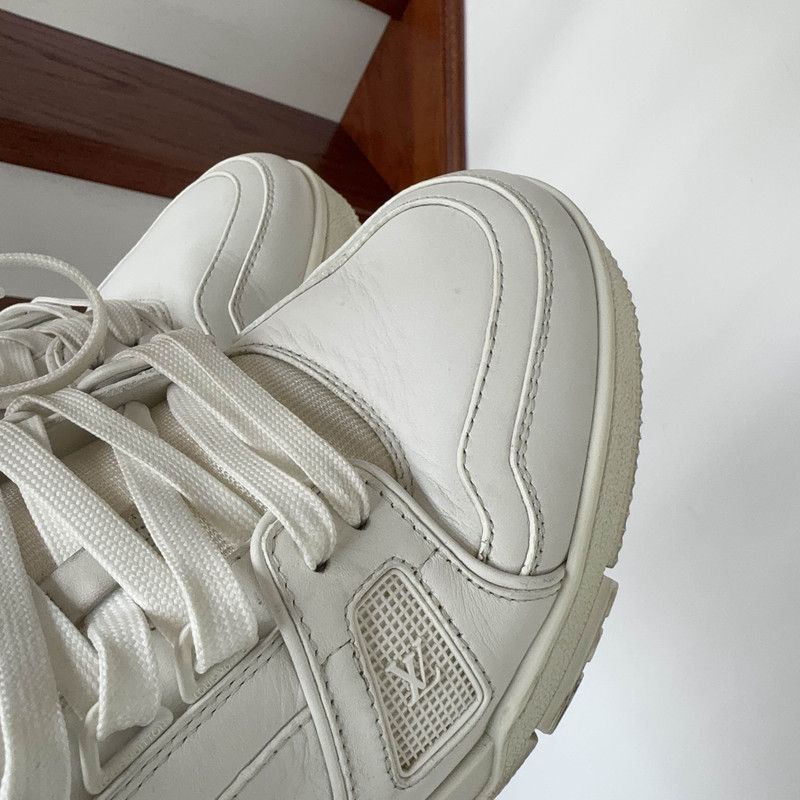 Louis Vuitton Louis Vuitton Trainer Sneaker in White 0079 Size US 9.5 / EU 42-43 - 15 Thumbnail