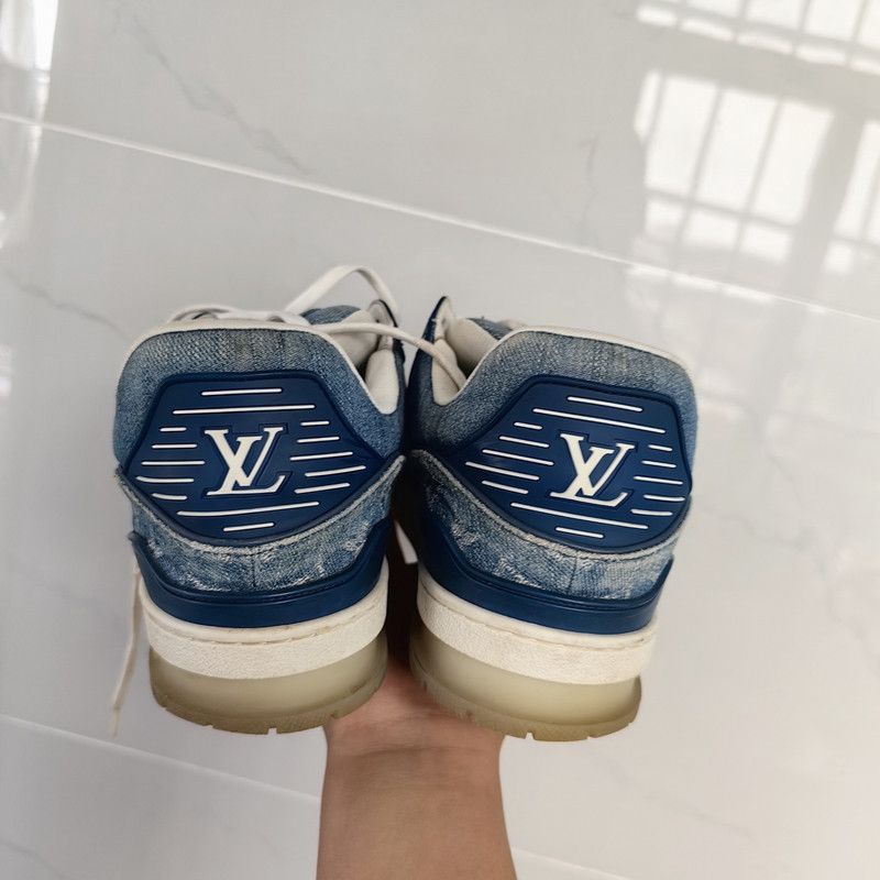 Louis Vuitton Louis Vuitton Trainer Sneakers in Blue 0079 Size US 9.5 / EU 42-43 - 6 Thumbnail