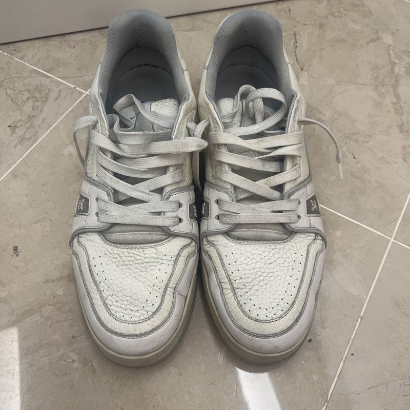 Louis Vuitton Louis Vuitton Trainer White Low-Top Fashion Sneakers 0079 Size US 9.5 / EU 42-43 - 2 Thumbnail