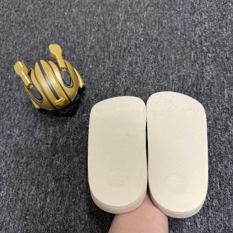 Gucci Gucci Classic Logo Slide Sandals 0079 Size US 8.5 / EU 41-42 - 4 Thumbnail