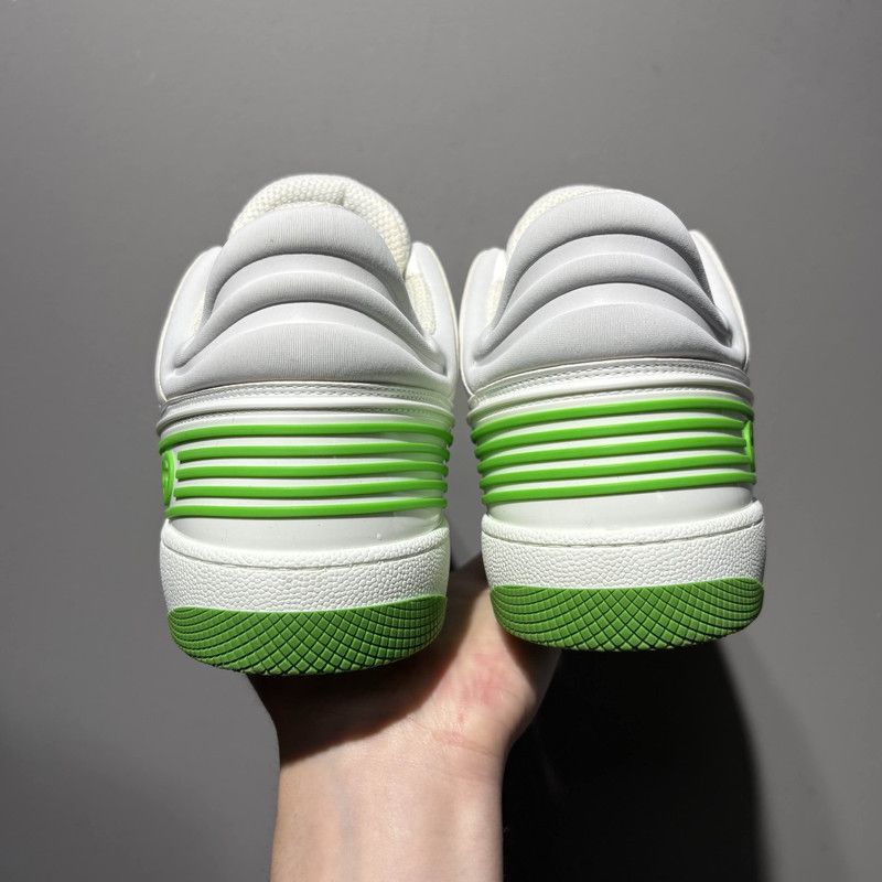 Gucci Gucci Low Top Green and White Sneakers 0079 Size US 6.5 / EU 39-40 - 3 Thumbnail