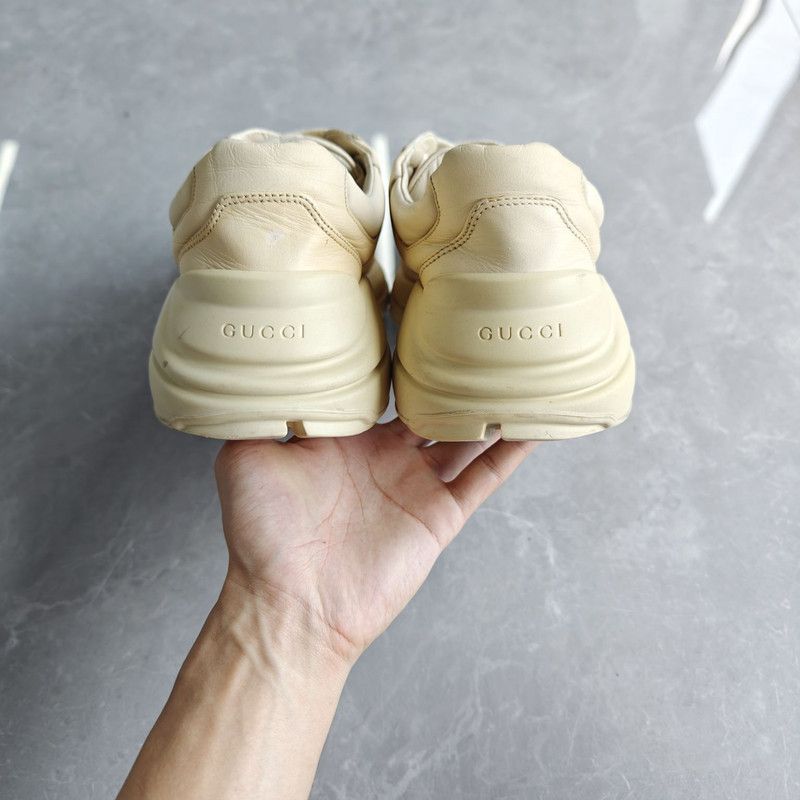 Gucci Gucci Rhyton Logo Cream Low-Top Sneakers 0079 Size US 8 / EU 41 - 3 Thumbnail