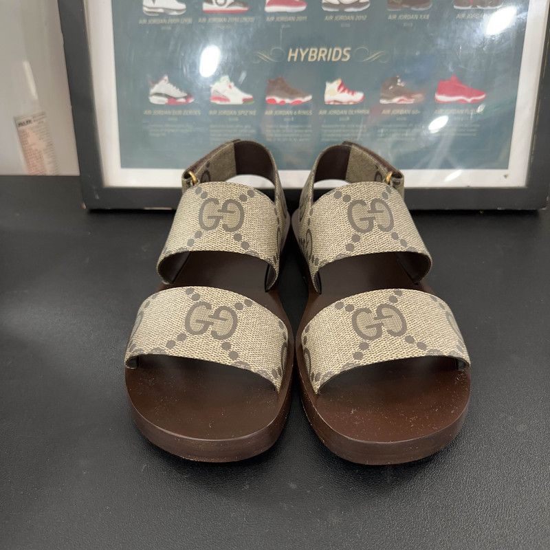 Gucci Gucci Comfortable Gray Slide Sandals for Men 0079 Size US 7.5 / EU 40-41 - 2 Thumbnail