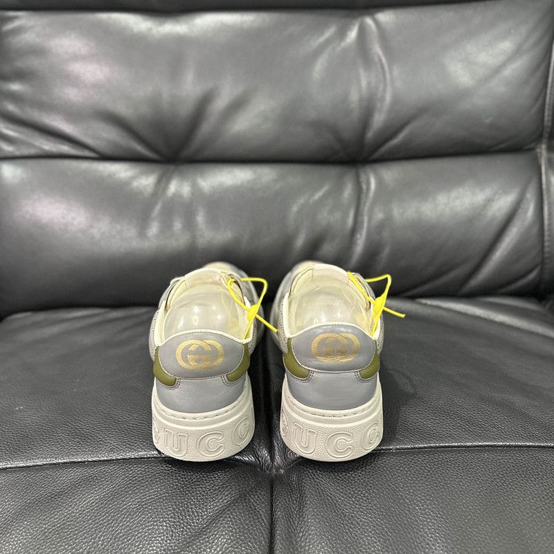 Gucci Chunky B Leather Low-Top Sneakers 0079