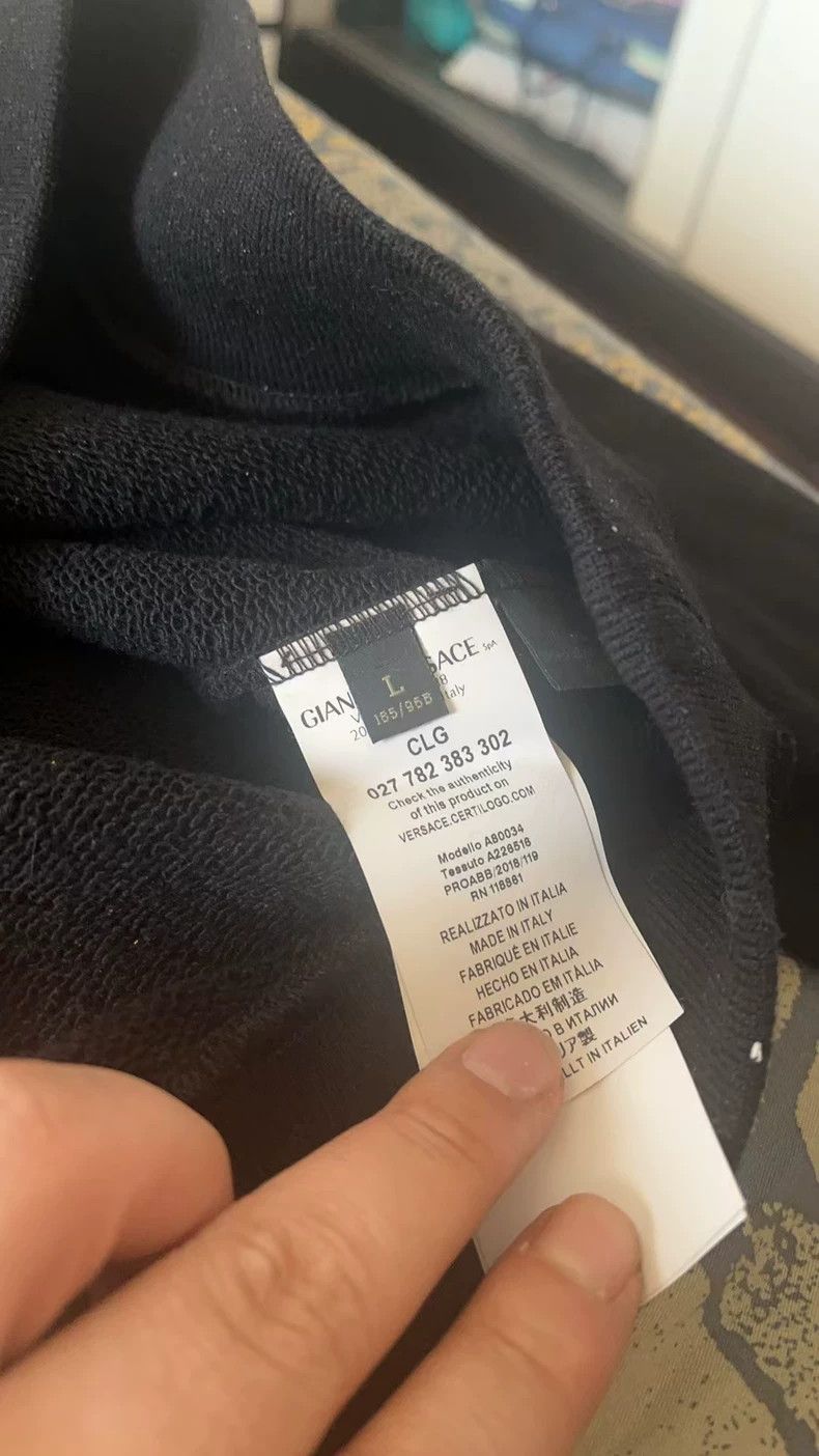 Versace Versace Black Sweatshirt with Gold Logo - dmc Size US L / EU 52-54 / 3 - 3 Thumbnail