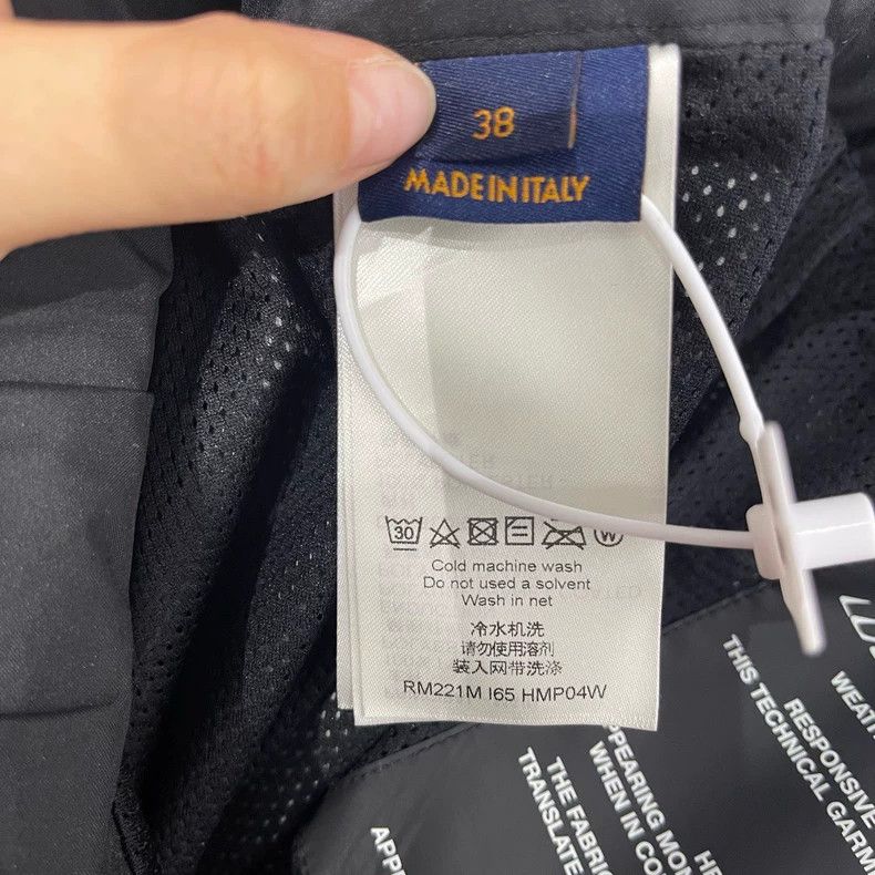 Louis Vuitton LV 2054 Heat-Sensitive Track Pants - dmc Size US 38 / EU 54 - 4 Thumbnail
