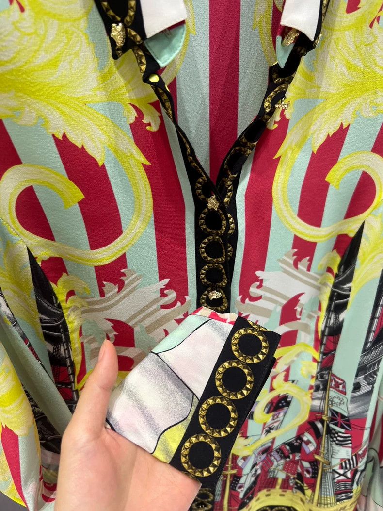Versace Versace Women's Silk Button-Up Shirt - dmc Size US XL / EU 56 / 4 - 8 Thumbnail