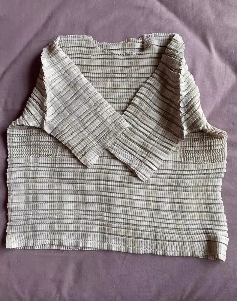Issey Miyake ISSEY MIYAKE Pleated Short Sleeve Top - dmc Size US M / EU 48-50 / 2 - 2 Thumbnail