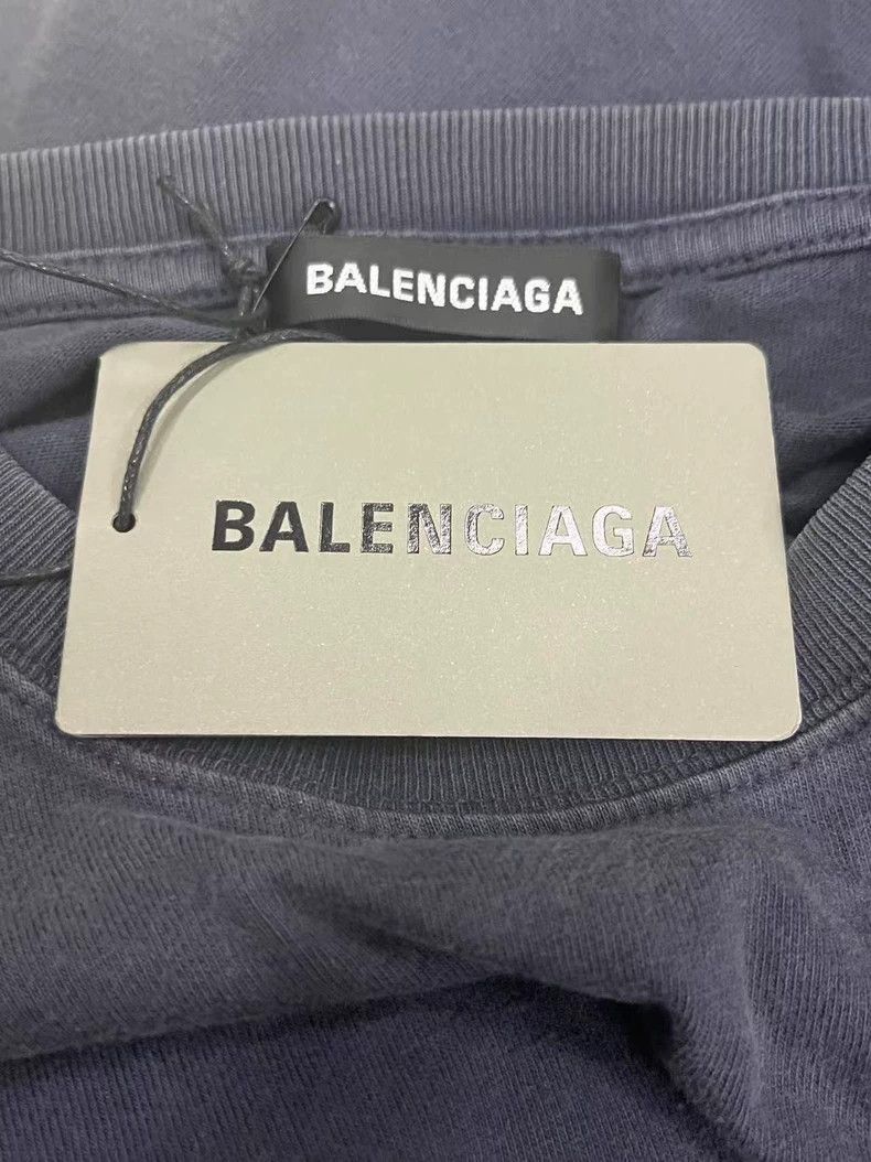 Balenciaga Balenciaga Solid Letter Round Neck T-Shirt - dmc Size US M / EU 48-50 / 2 - 5 Thumbnail