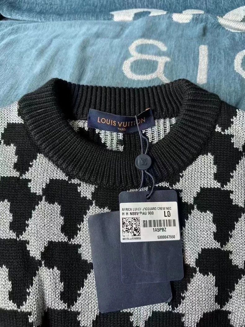 Louis Vuitton Louis Vuitton Houndstooth Silver Line Sweater - dmc Size US L / EU 52-54 / 3 - 4 Thumbnail