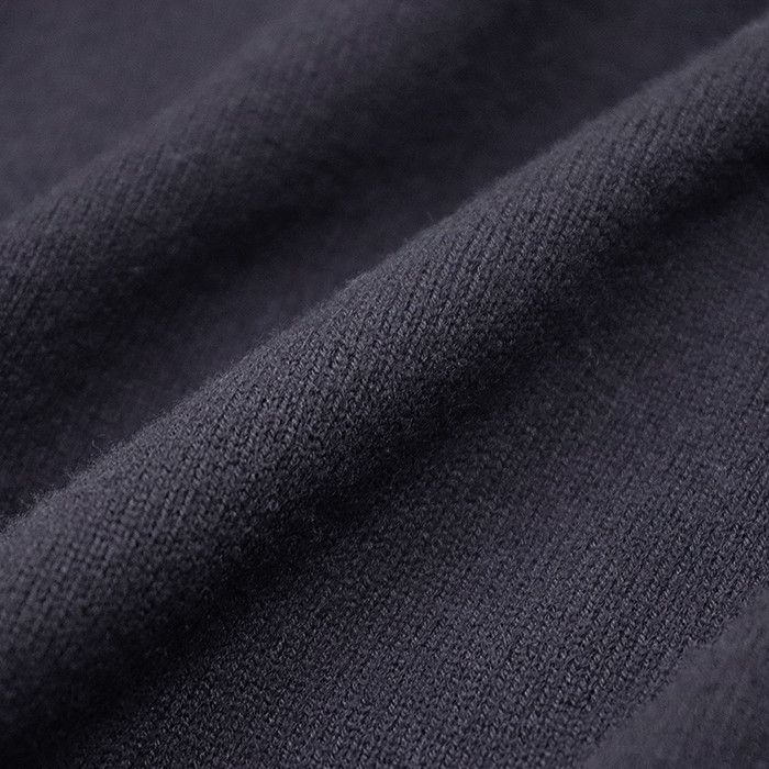 Louis Vuitton Louis Vuitton Louis Vuitton Signature Monogram Wool Cashmere Knit Others Tops RM231Q R93 HON42W DUTY FREE for USA Size ONE SIZE - 8 Thumbnail