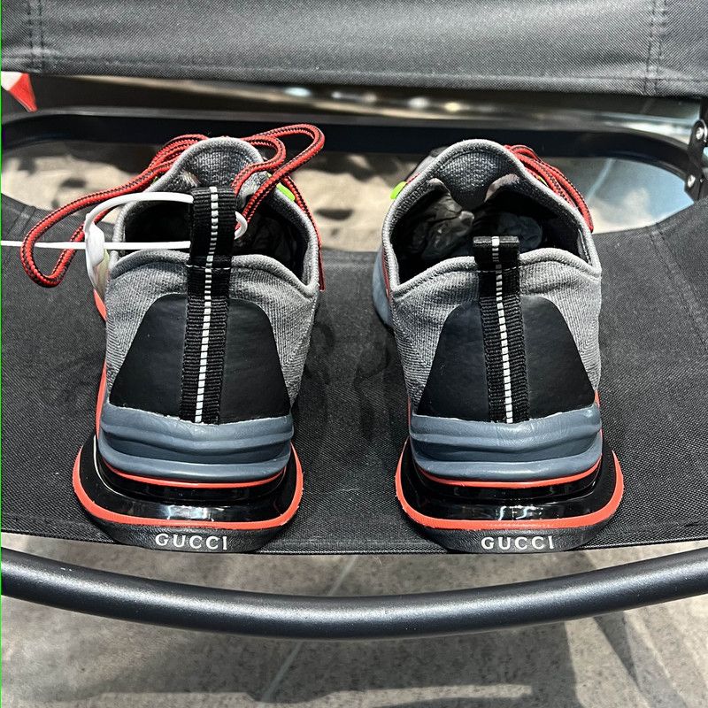 Gucci Gucci RUN Casual Lifestyle Sneakers for Men 0079 Size US 9 / EU 42 - 3 Thumbnail