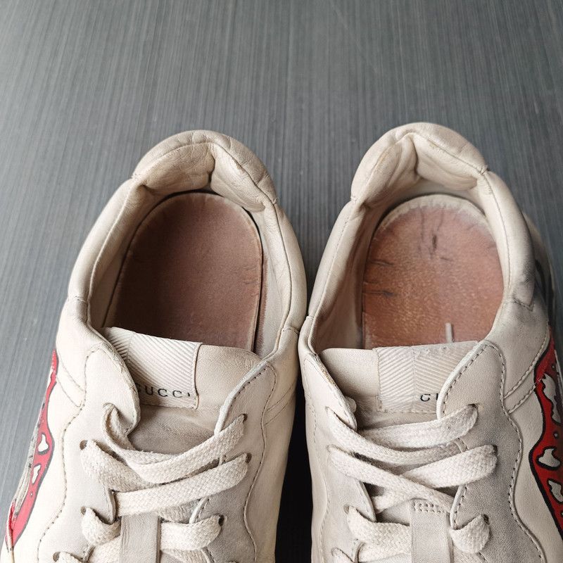 Gucci Gucci Rhyton Leather Low-top Sneakers with Lips Print 0079 Size US 8 / EU 41 - 6 Thumbnail