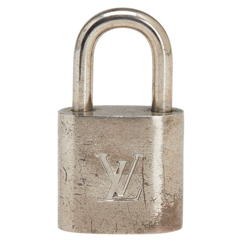 Louis Vuitton Louis Vuitton Louis Vuitton Cadena Metal Padlock Key Set Metal Charm Size ONE SIZE - 2 Thumbnail
