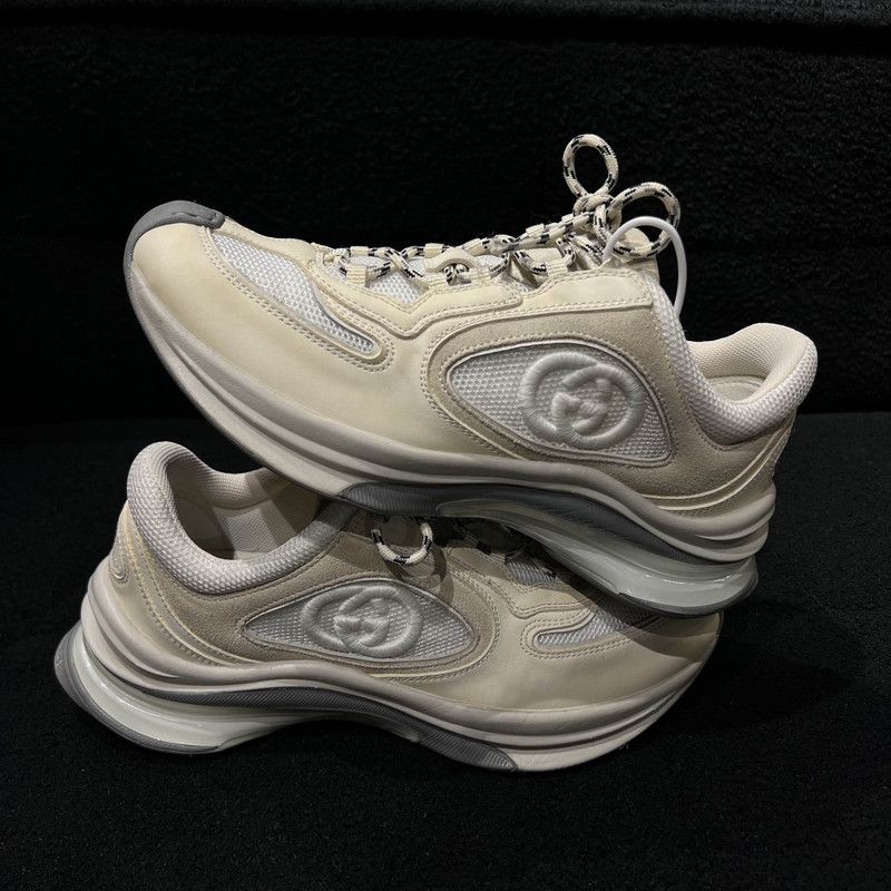 Gucci Gucci Run Comfortable Lace-Up Sneakers for Men 0079 Size US 6.5 / EU 39-40 - 8 Thumbnail