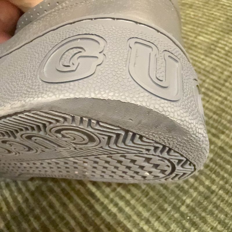 Gucci Gucci Gray Black Low-Top Fashion Sneakers for Men 0079 Size US 10.5 / EU 43-44 - 6 Thumbnail