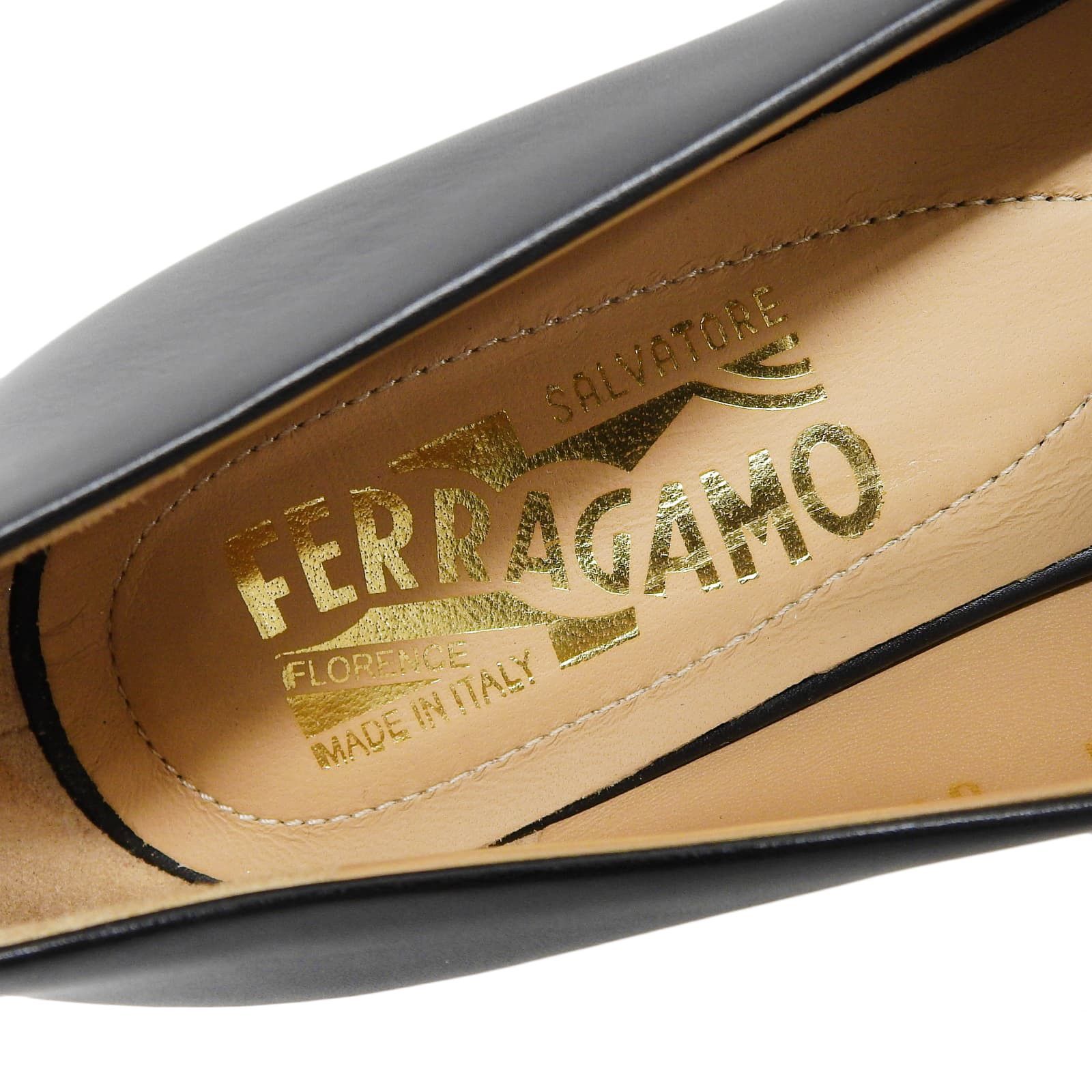 Salvatore Ferragamo Salvatore Ferragamo Salvatore Ferragamo VARINA Leather Pumps Leather Shoes DUTY FREE for USA Size ONE SIZE - 8 Thumbnail