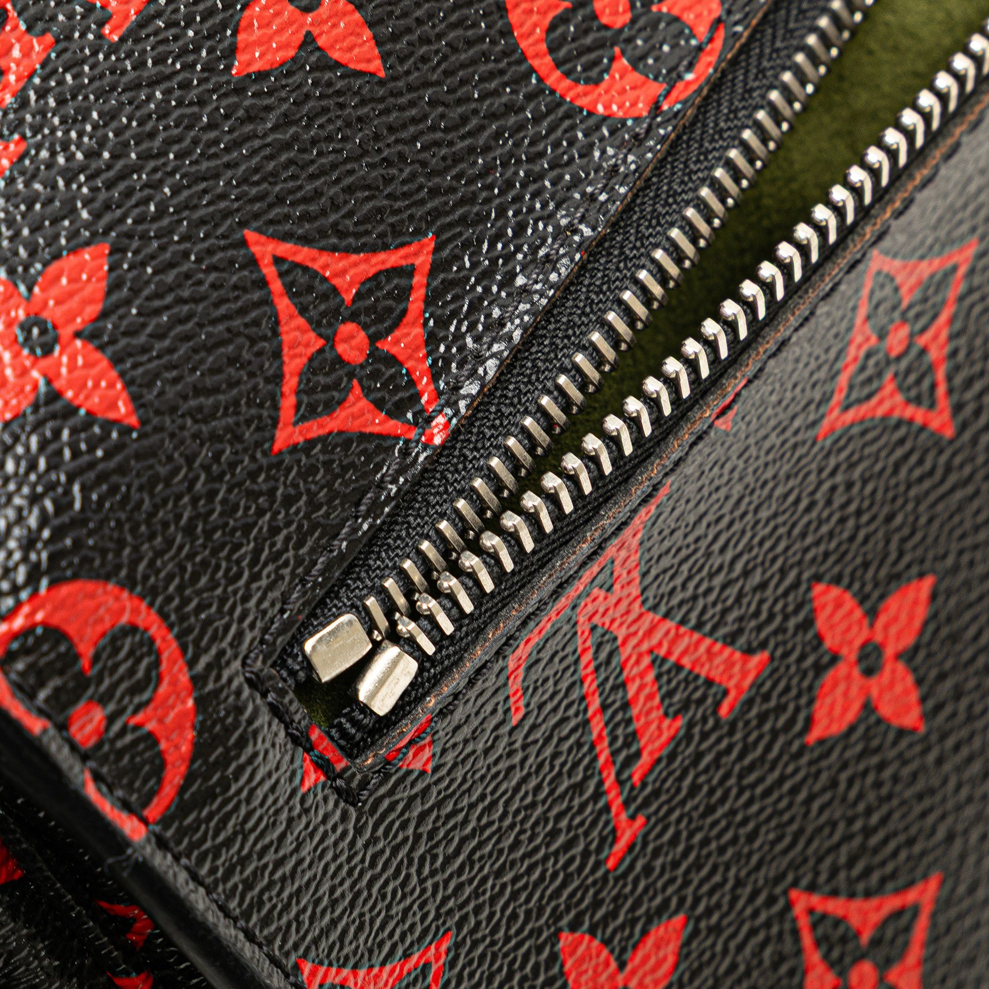 Louis Vuitton Louis Vuitton Monogram Infrarouge Pochette Metis Size ONE SIZE - 7 Thumbnail