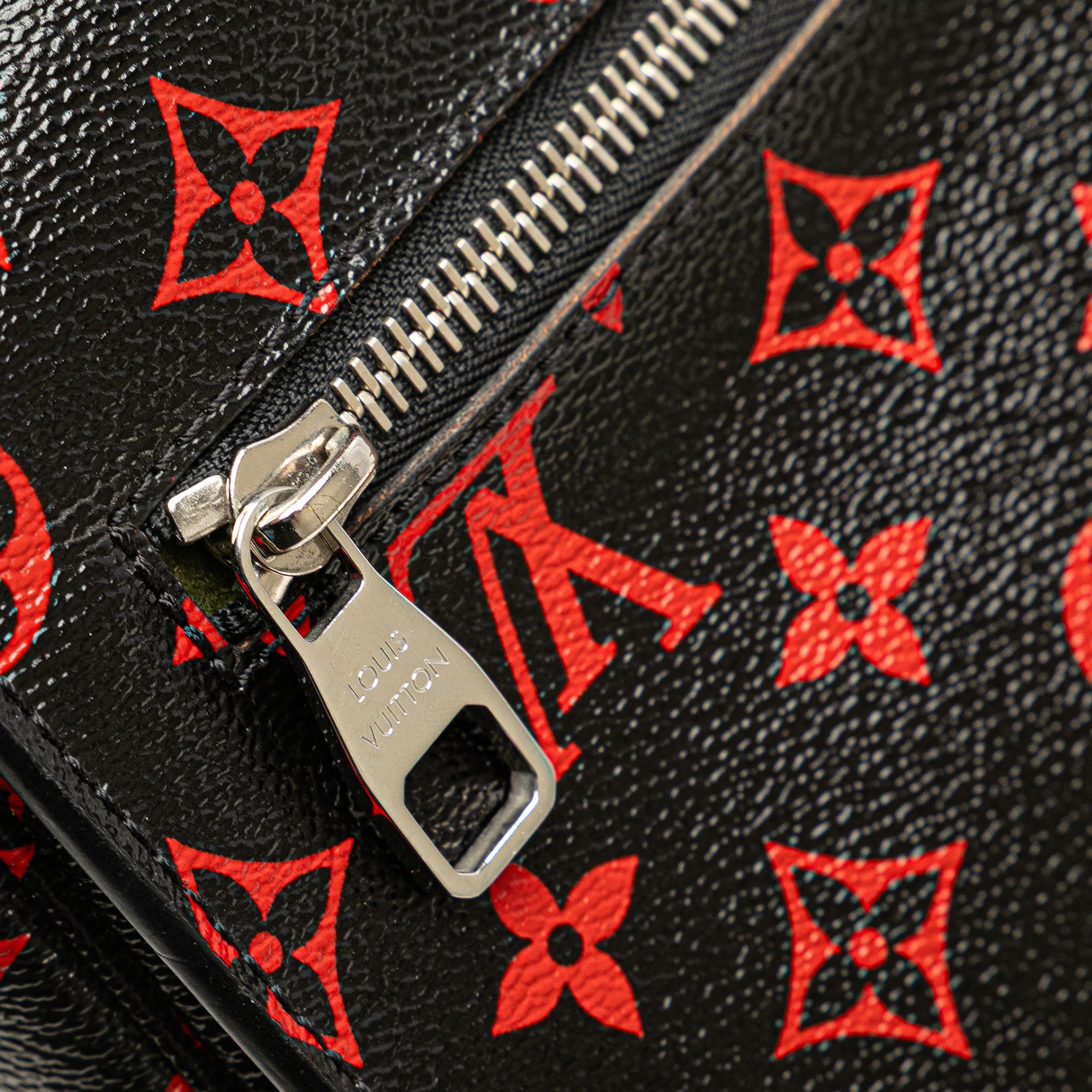 Louis Vuitton Louis Vuitton Monogram Infrarouge Pochette Metis Size ONE SIZE - 8 Thumbnail