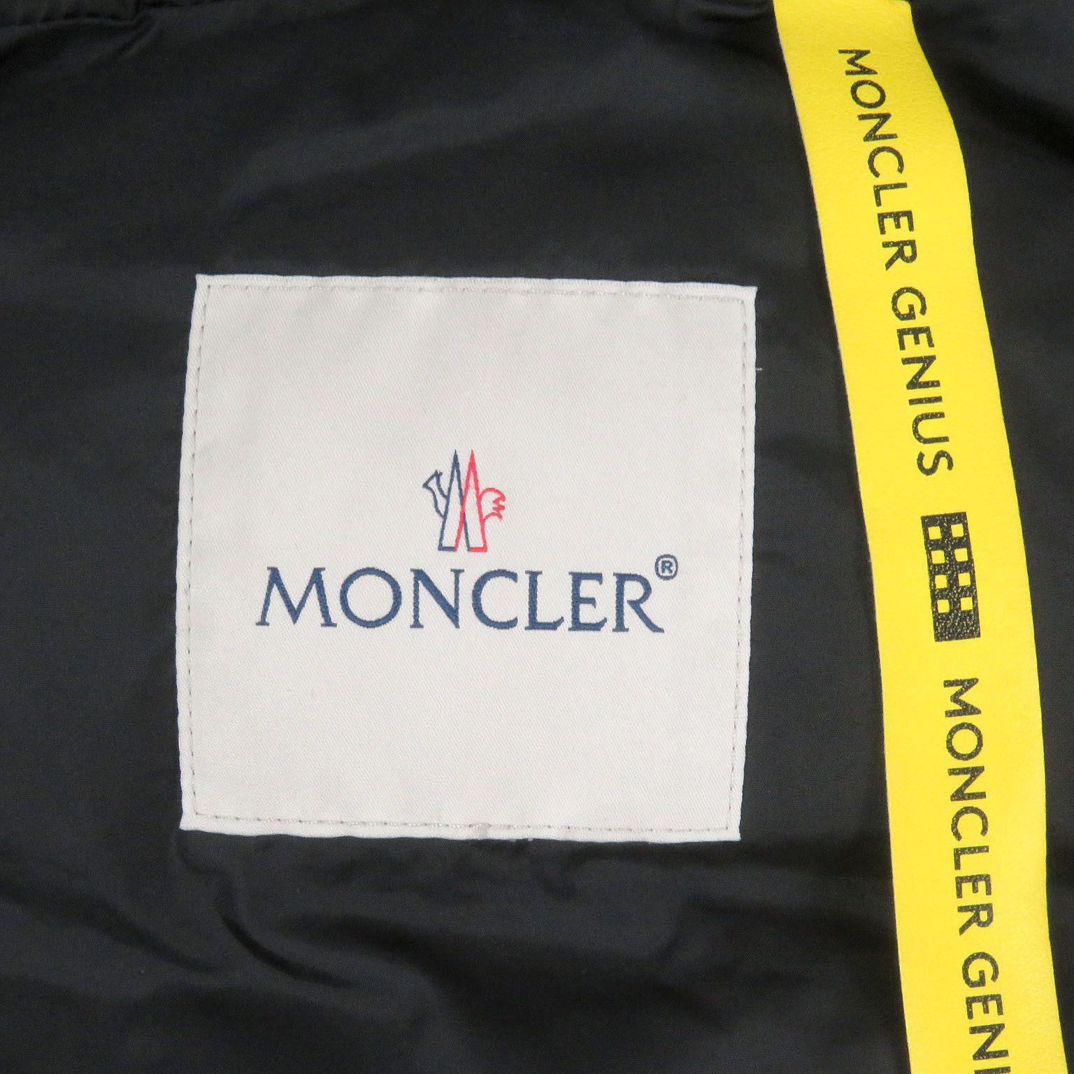 Moncler Moncler Moncler Genius 2 1952 Valextra Down 2way Coat Others Outerwear Size ONE SIZE - 9 Thumbnail