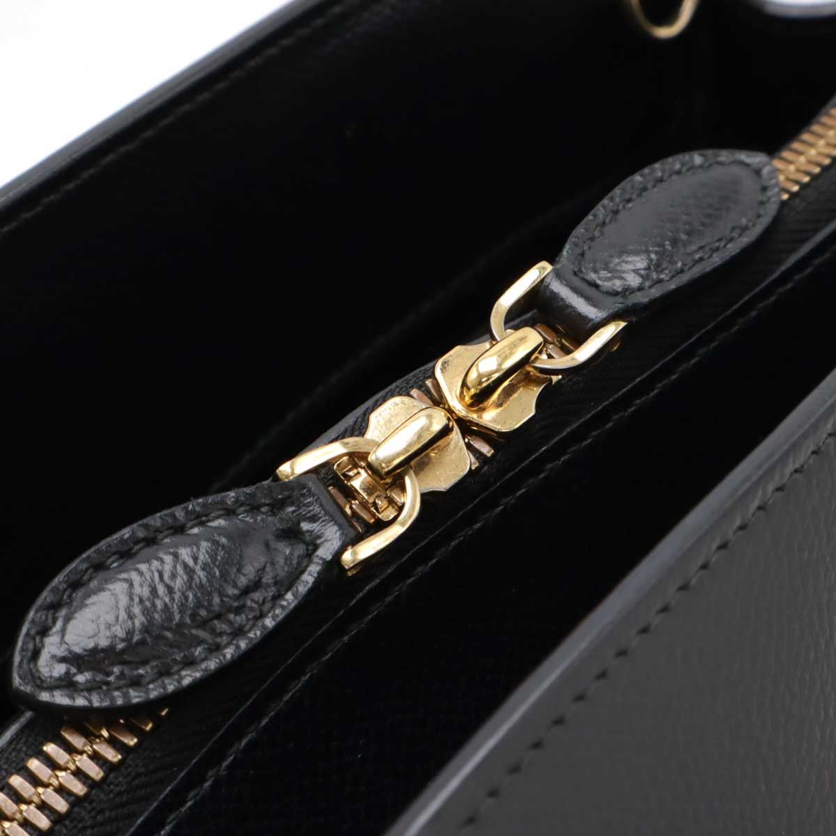 Salvatore Ferragamo Salvatore Ferragamo Salvatore Ferragamo Leather 2way Handbag Leather Shoulder Bag Size ONE SIZE - 6 Thumbnail