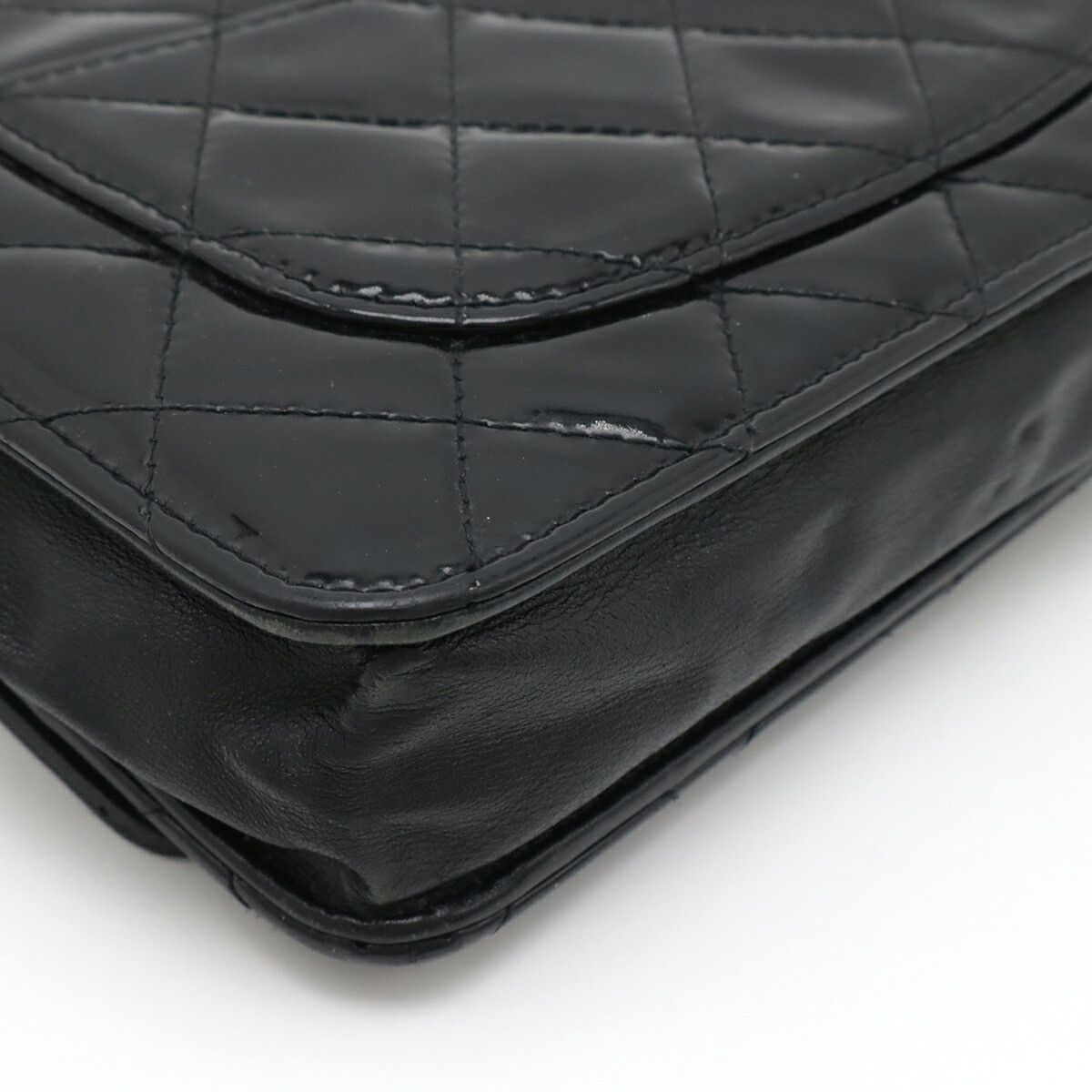 Chanel Chanel Chanel Matelassé Patent Leather Chain Shoulder Bag Enamel Other Size ONE SIZE - 3 Thumbnail