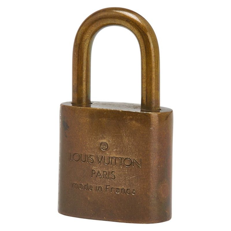 Louis Vuitton Louis Vuitton Louis Vuitton Padlock Key Set Accessory Metal Charm Size ONE SIZE - 3 Thumbnail