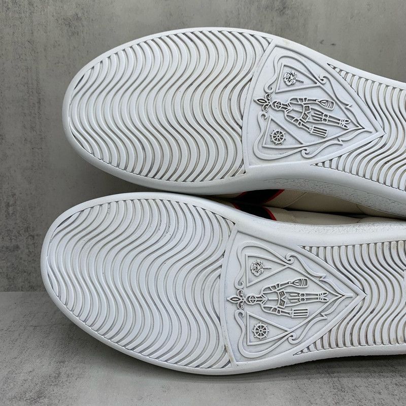 Gucci Gucci ACE Embroidered Lace-Up Fashion Sneakers 0079 Size US 5 / IT 35 - 8 Thumbnail