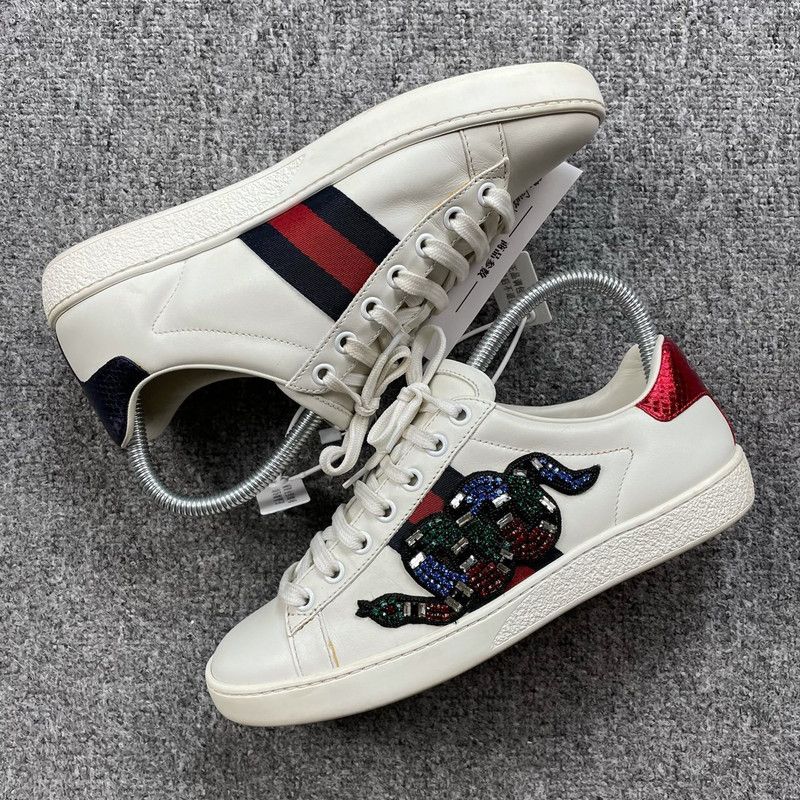 Gucci Gucci ACE Embroidered Sneaker with Crystal Details 0079 Size US 5 / IT 35 - 4 Thumbnail