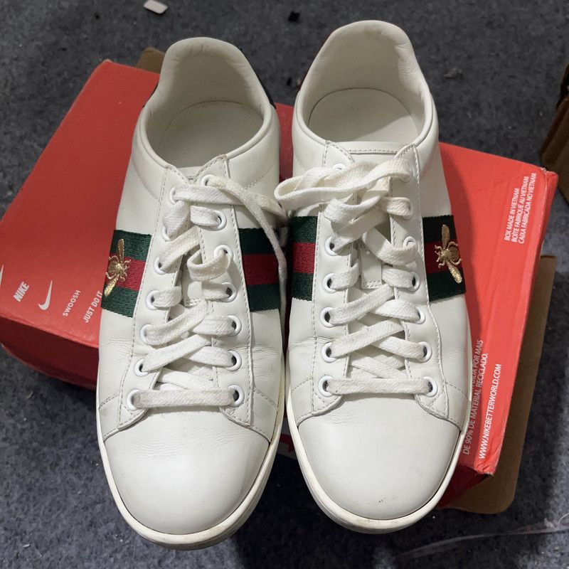 Gucci Gucci Ace Low-Top Sneakers with Bee Design 0079 Size US 8 / IT 38 - 2 Thumbnail