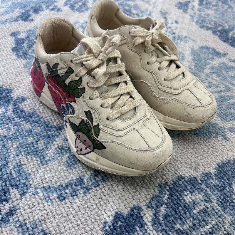 Gucci Gucci Rhyton Strawberry Red Leather Sneakers 0079 Size US 6 / IT 36 - 7 Thumbnail