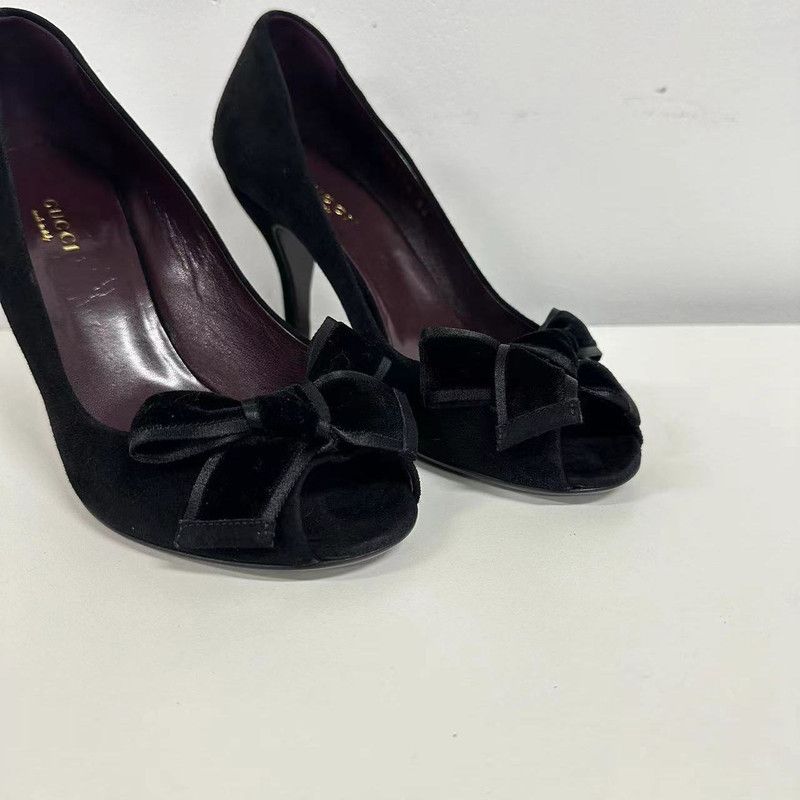 Gucci Gucci Black Suede Peep-Toe Heels with Bow Size US 8 / IT 38 - 4 Thumbnail