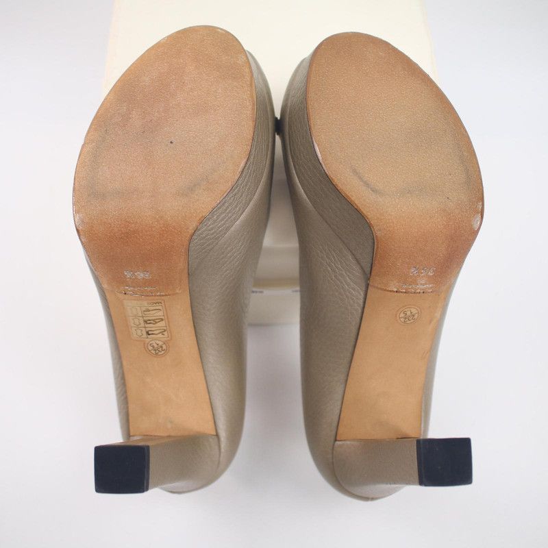 Gucci Gucci Champagne Peep-Toe High Heels Size US 8 / IT 38 - 9 Thumbnail