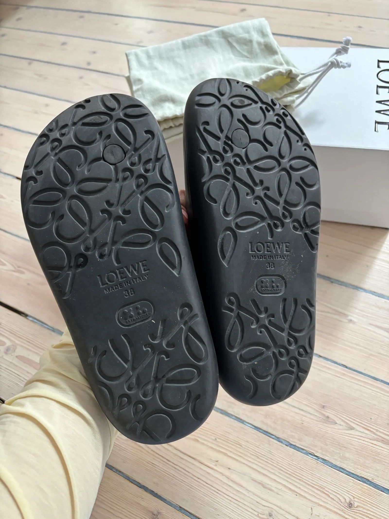 Loewe Loewe Foam Pebble Sandal Sandals Size US 8 / IT 38 - 3 Thumbnail