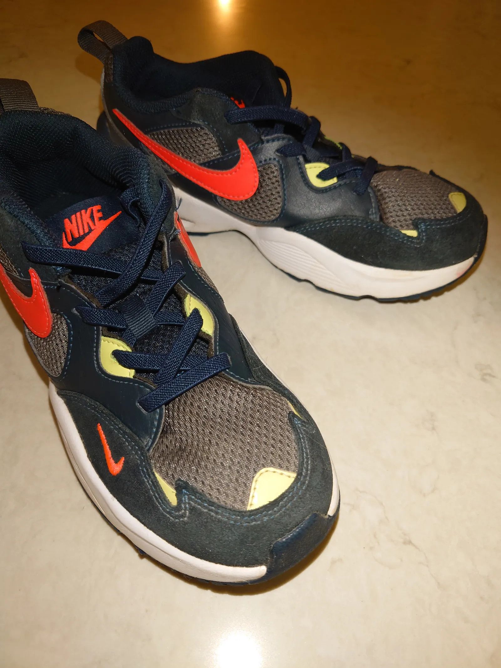 Nike Nike Nike Sneakers Size US 5 / IT 35 - 4 Thumbnail
