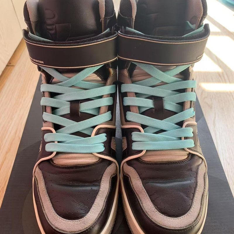 Louis Vuitton Louis Vuitton High-Top Trainer Sneakers for Men 0079 Size US 6 / EU 39 - 2 Thumbnail