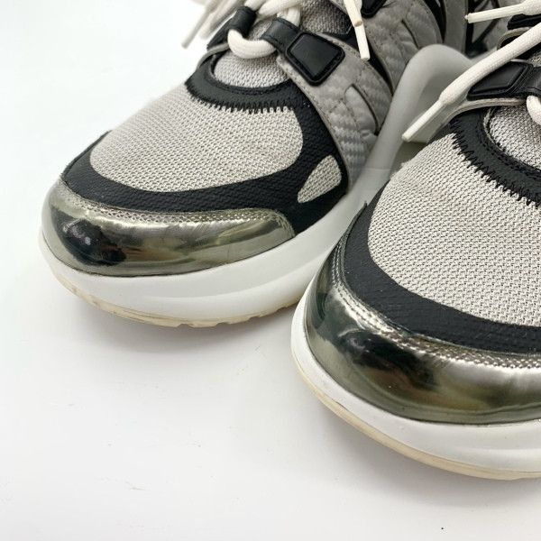 Louis Vuitton Louis Vuitton Silver Gray Dad Sneakers 0079 Size US 7.5 / EU 40-41 - 9 Thumbnail