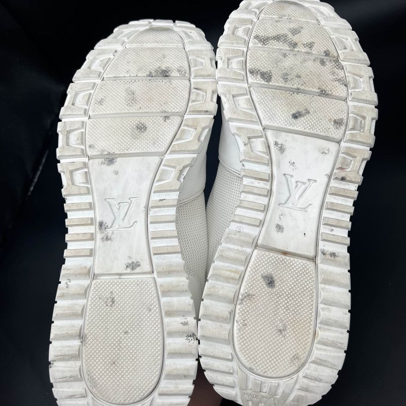 Louis Vuitton Louis Vuitton Run Away White Casual Sneakers 0079 Size US 10 / EU 43 - 6 Thumbnail
