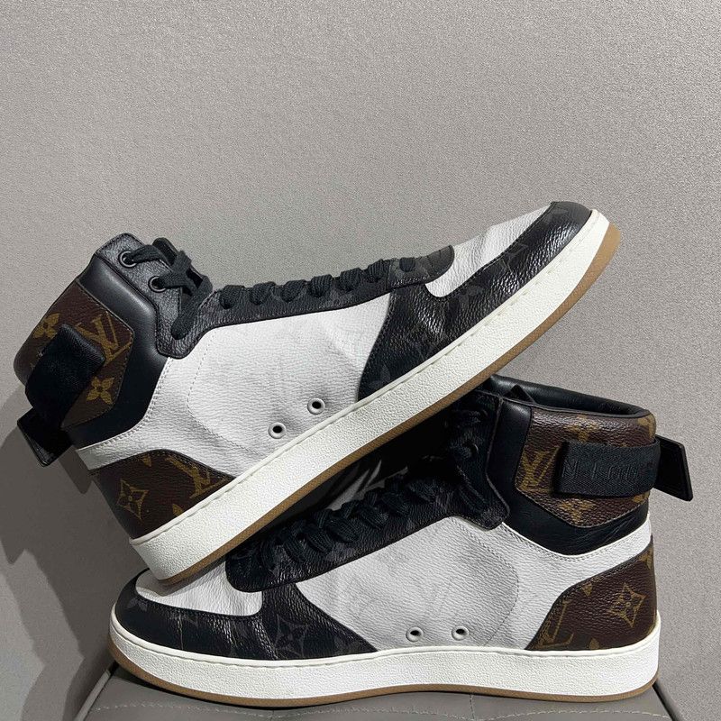 Louis Vuitton Louis Vuitton Rivoli High-Top Sneakers for Men 0079 Size US 9.5 / EU 42-43 - 7 Thumbnail