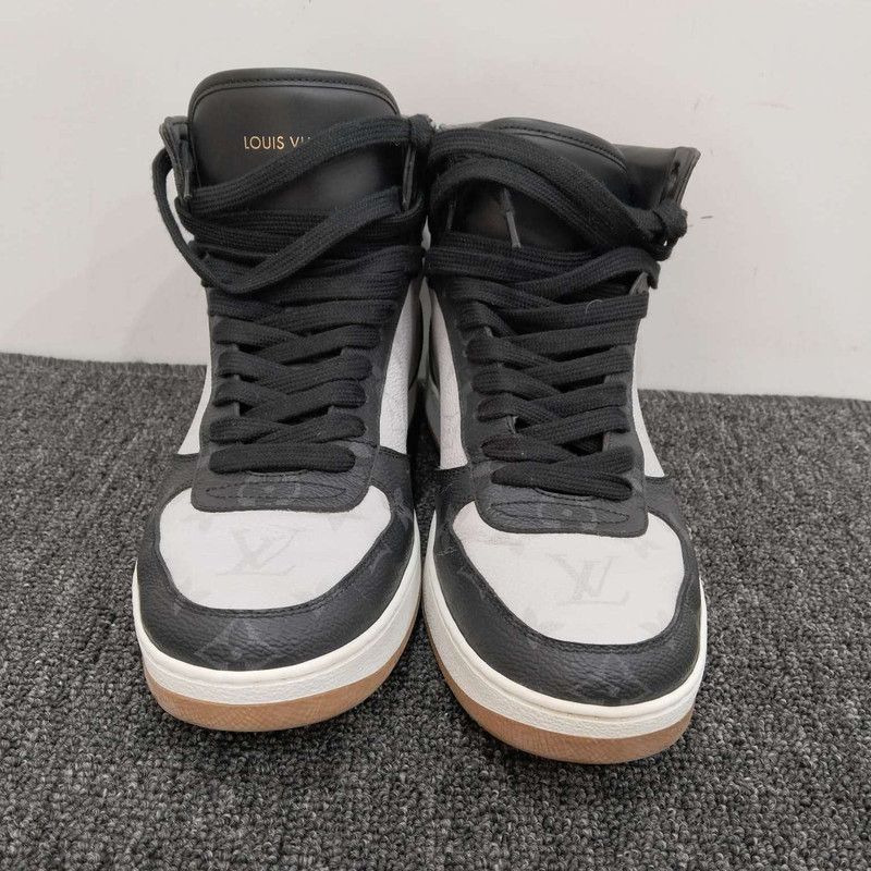 Louis Vuitton Louis Vuitton Rivoli High-Top Sneakers for Men 0079 Size US 10 / EU 43 - 4 Thumbnail