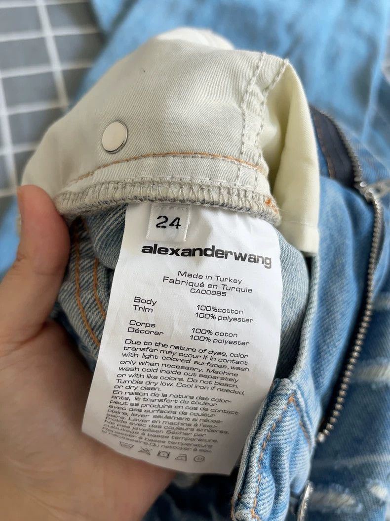 Alexander Wang Alexander Wang Distressed Loose Jeans Size 24" / US 00 / IT 34 - 5 Thumbnail