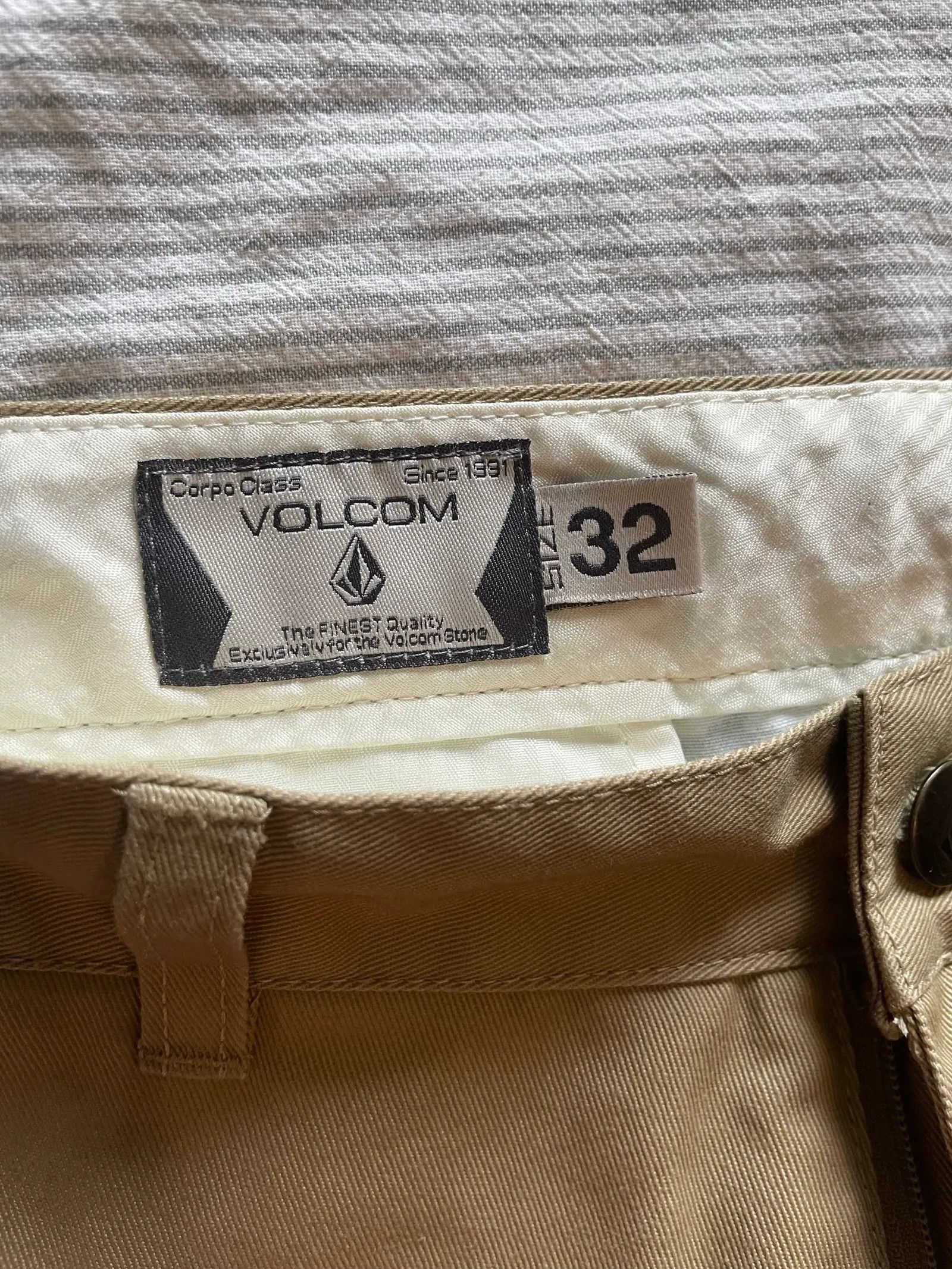 Volcom Volcom Volcom Frickin Modern Chino Shorts Shorts Size US 32 / EU 48 - 2 Thumbnail