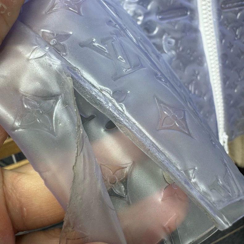 Louis Vuitton Louis Vuitton Transparent Inflatable Jacket - dmc Size M / US 6-8 / IT 42-44 - 4 Thumbnail